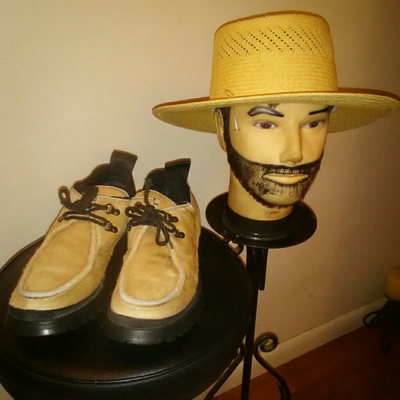 Prada Low Top Men's Shoes - Picture 1 of 8